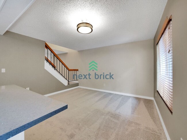 Building Photo - Spacious 4 Bed 2.5 Bath for Rent! OPEN HOU...