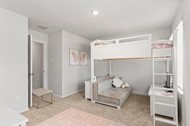 Building Photo - 26006 Emory Holw Dr