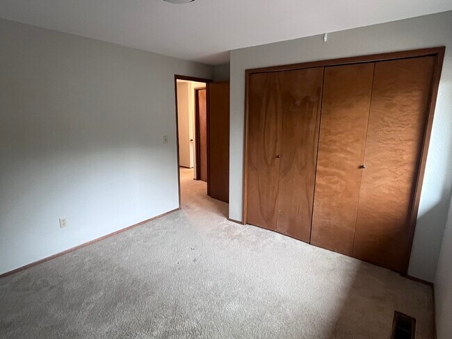 Building Photo - 812 141st Pl SE