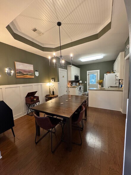 Building Photo - 2916 Cameo Way