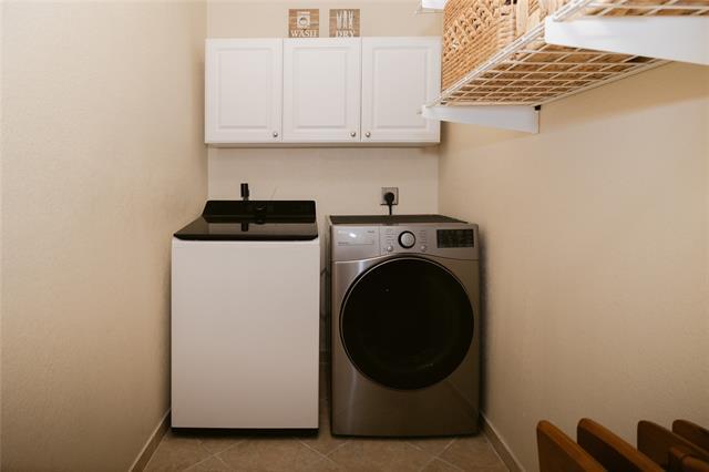 Building Photo - 624 Horseshoe Bend