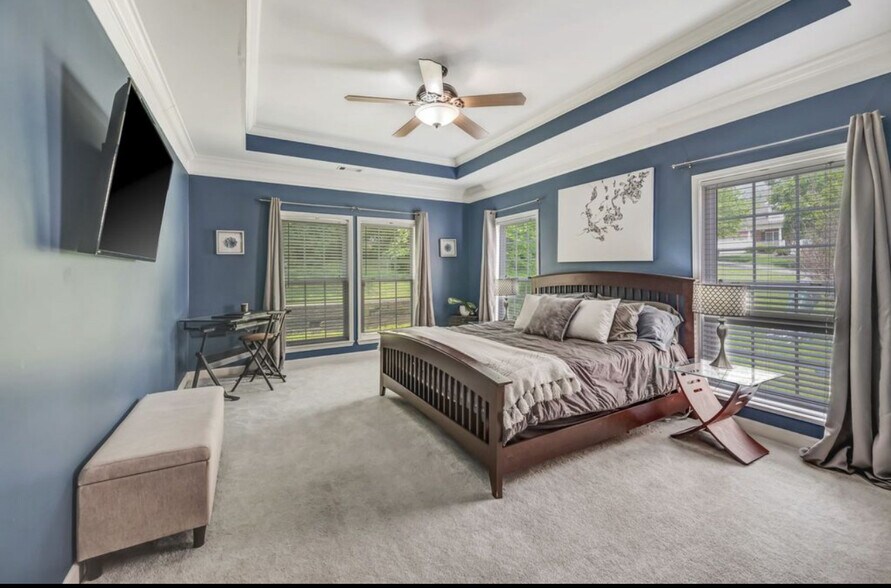 Building Photo - 6925 Sunnywood Dr