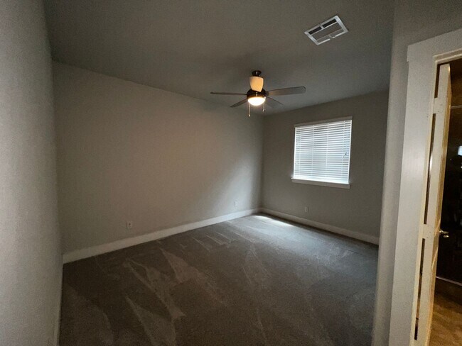 Building Photo - 1319 Rancho Mirage Dr