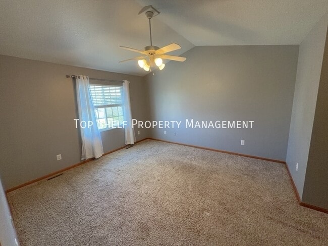 Building Photo - 4542 Meadow Valley Dr