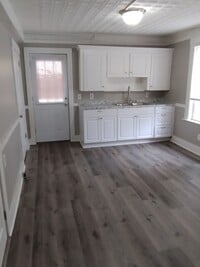 Building Photo - 26 North St