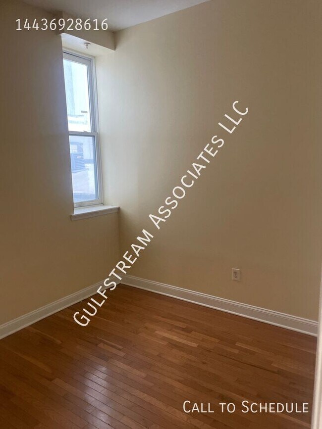 Building Photo - 106 N Eutaw St