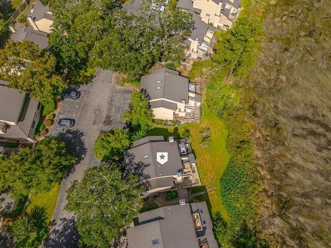 Building Photo - 310 Brockinton Marsh