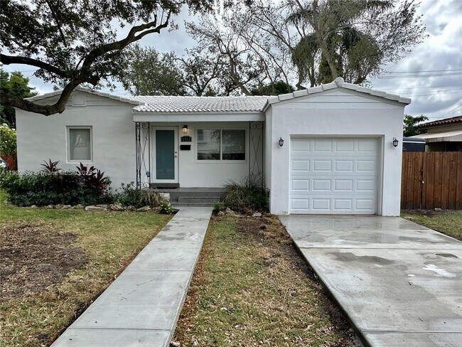 Primary Photo - 5924 SW 41st St