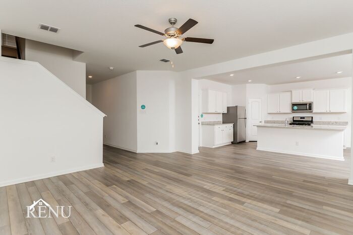 Building Photo - 2942 Jackson Smt