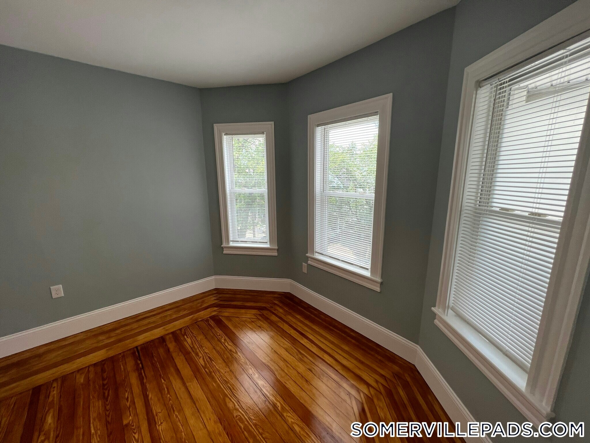 Building Photo - 33 Hancock St