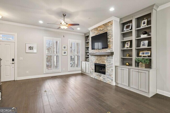 Building Photo - 355 Cricket Ln