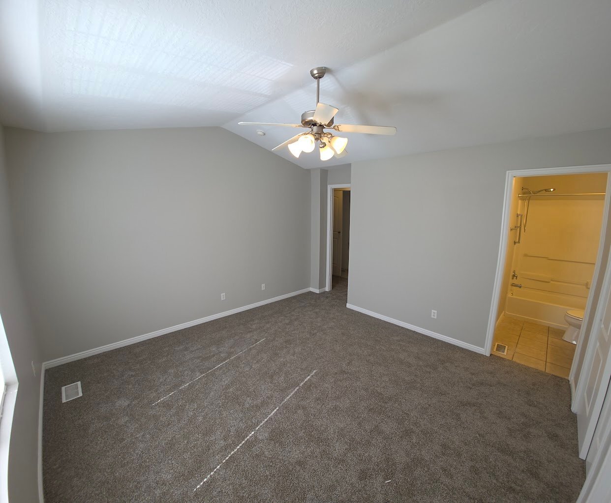 Building Photo - 2413 Big Village Ct