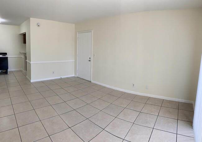 Building Photo - 1500 N Congress Ave