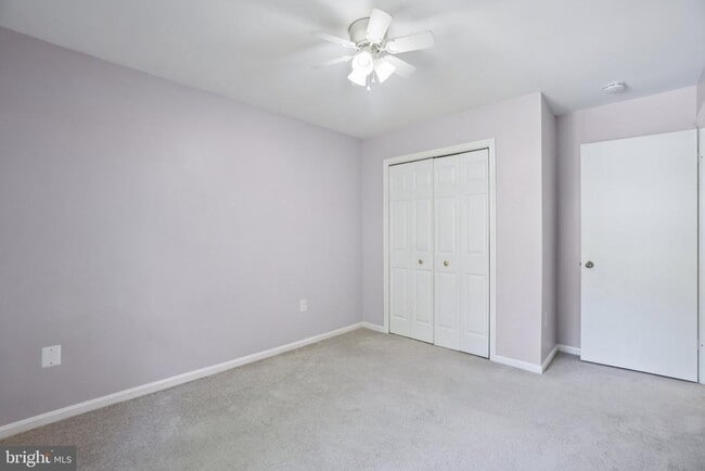 Building Photo - 10228 Roberts Common Ln
