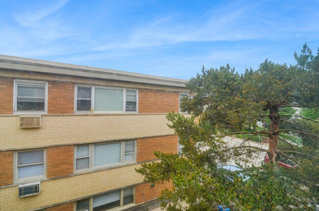 Building Photo - 39 Conti Pkwy