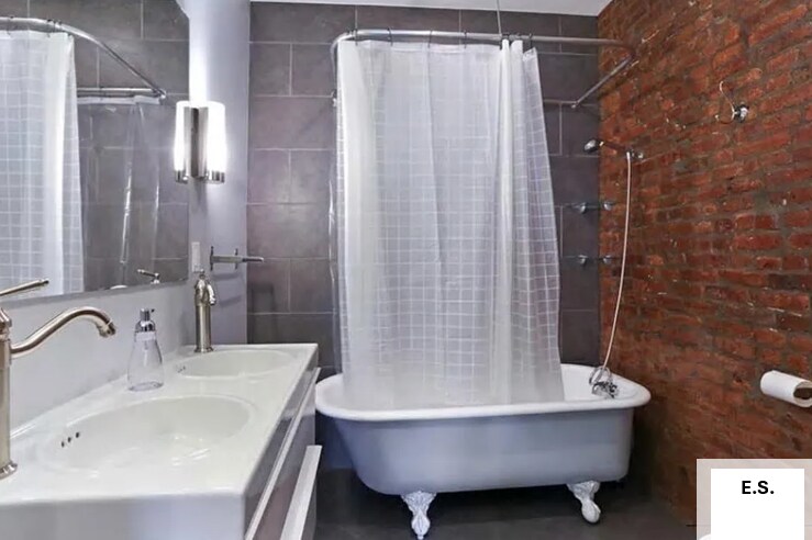 master bath - 518 Madison St