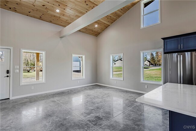 Building Photo - 118a Kirkland Ave