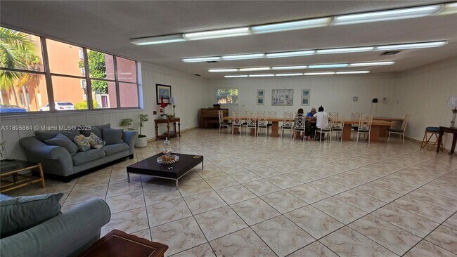 Building Photo - 9400 W Flagler St