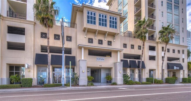 Building Photo - 1238 E Kennedy Blvd