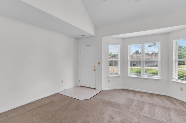 Building Photo - 4919 W Millbrook Dr