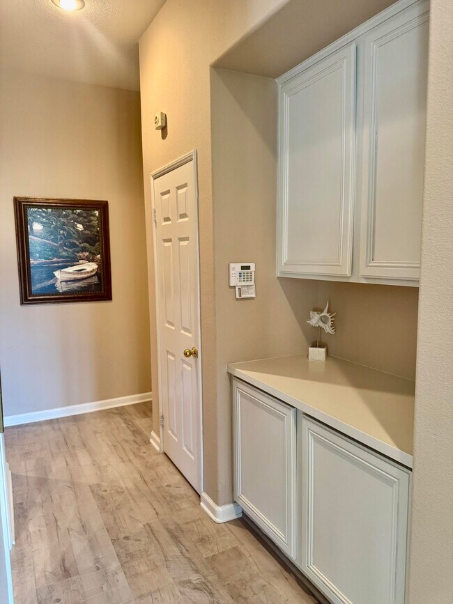 Building Photo - 77573 Ashberry Ct