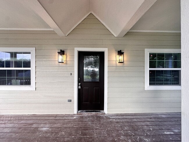 Building Photo - 3 Bed House Close to Historical Downtown Bryan