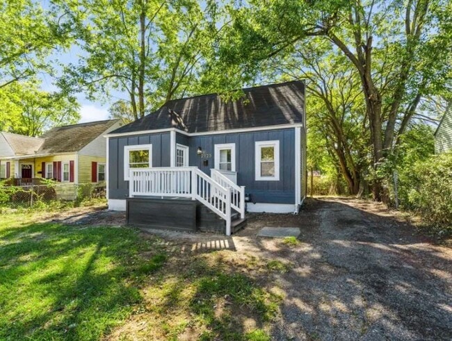 Building Photo - Cape Cod Style 4 Bedroom Home - Newly Remodeled with a Partially Finished Basement!