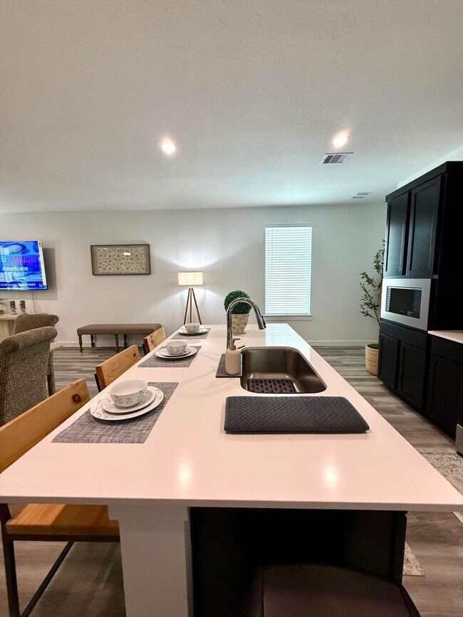 Building Photo - 12308 Greenwood St