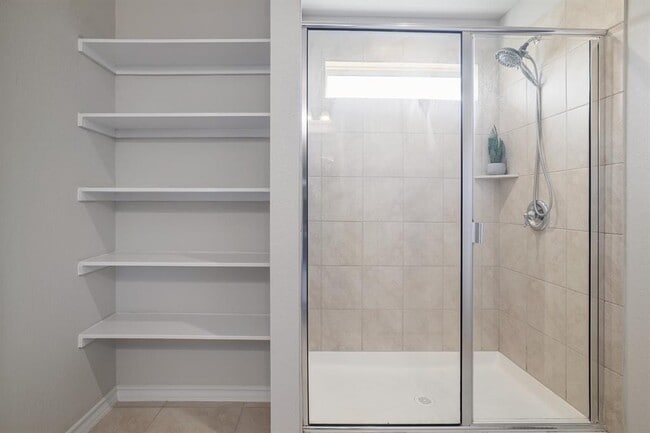 Building Photo - 6792 Catania Loop