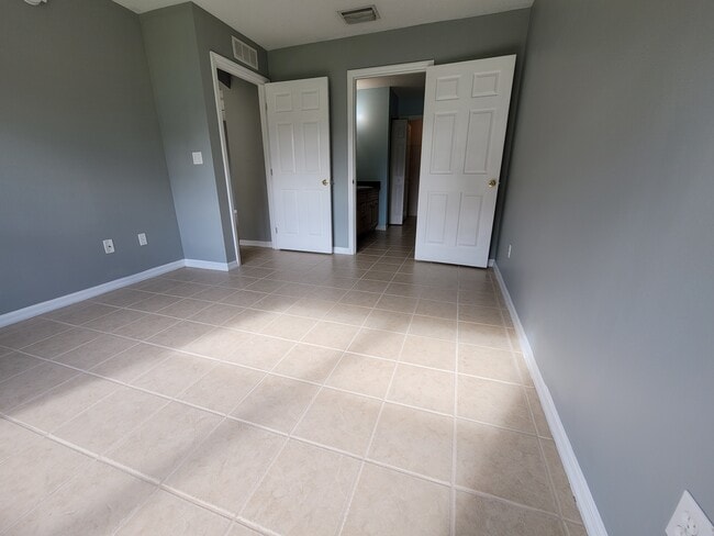 Building Photo - 8862 Juniper Rd