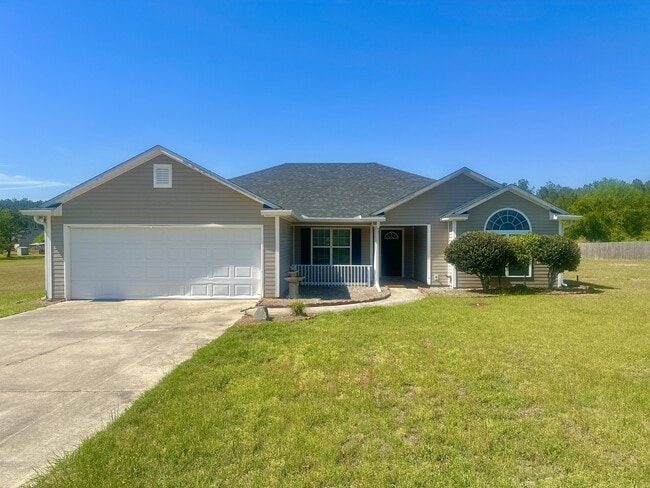 Building Photo - 5756 Emily Ln