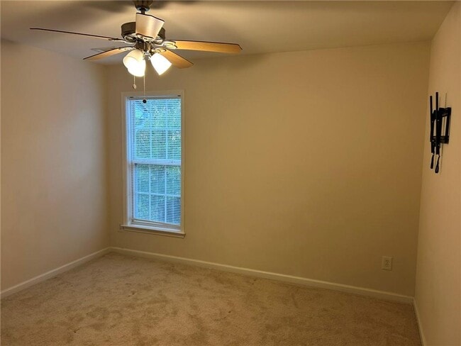 Building Photo - 2063 Hailston Dr NW