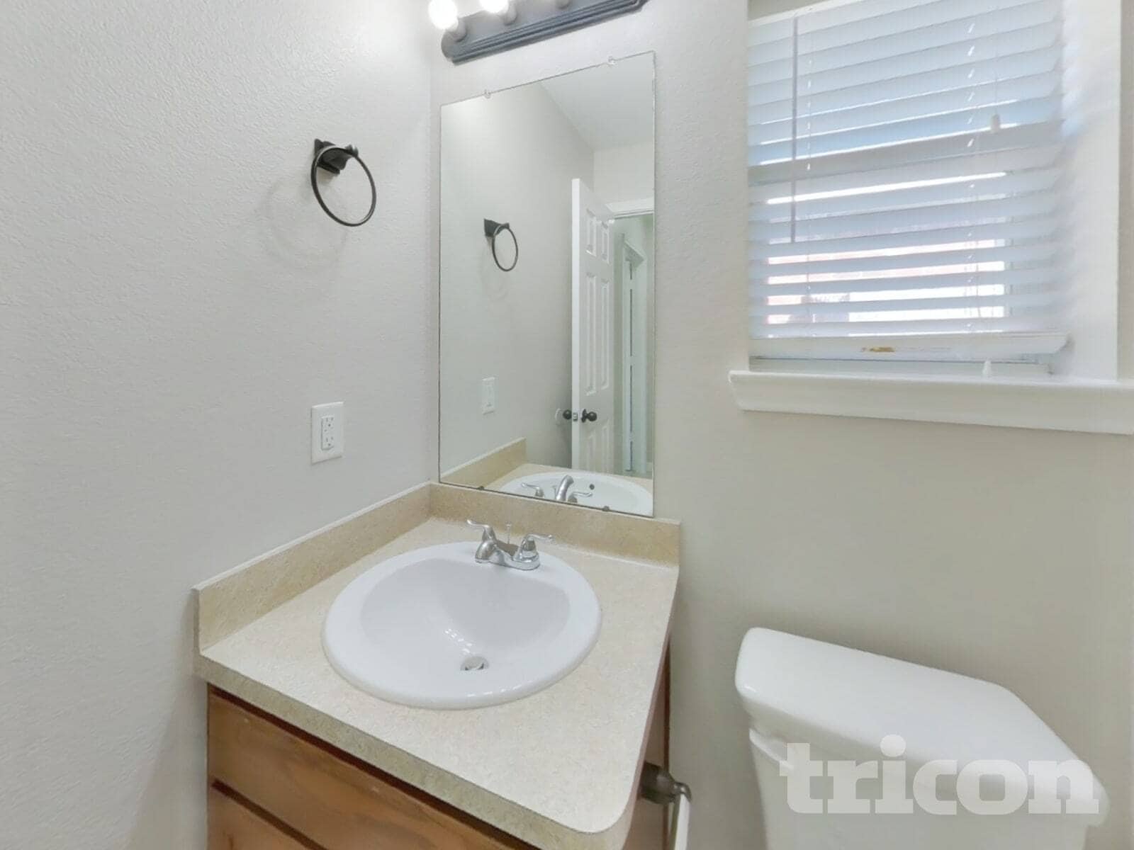 Building Photo - 12022 Green Bluff Ct