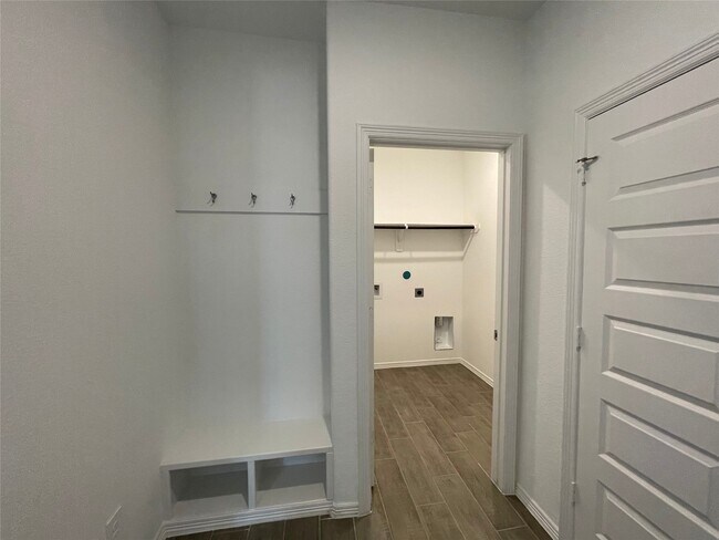 Building Photo - 9695 Caney Trails Rd