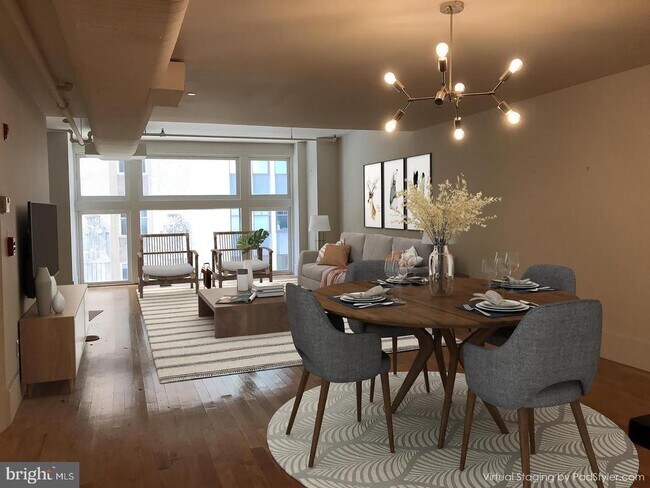 Building Photo - 1615 Walnut St