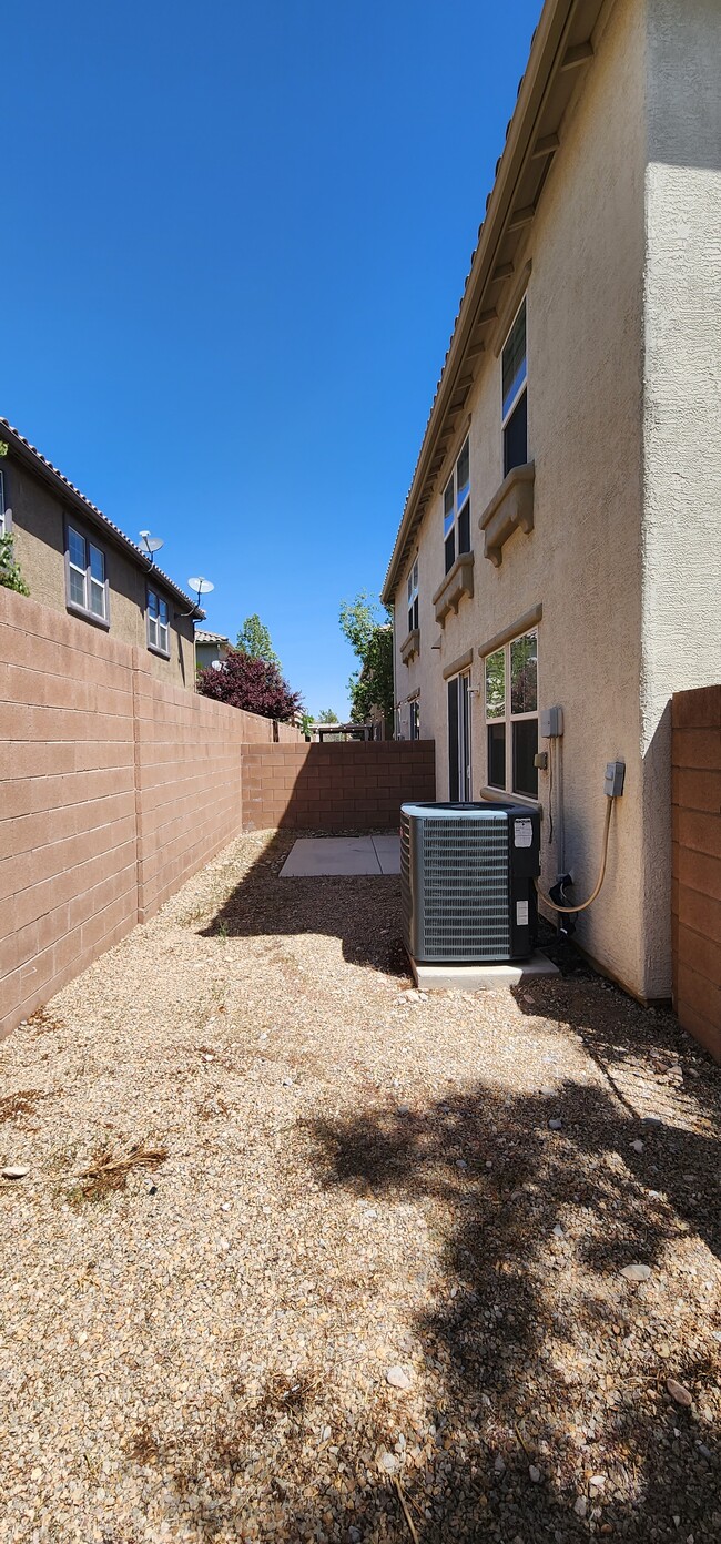 Building Photo - 6250 W Arby Ave