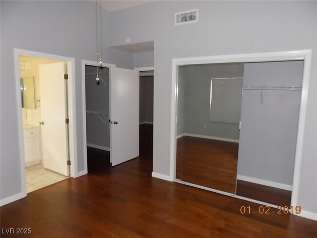 Building Photo - 9405 Slate Dr