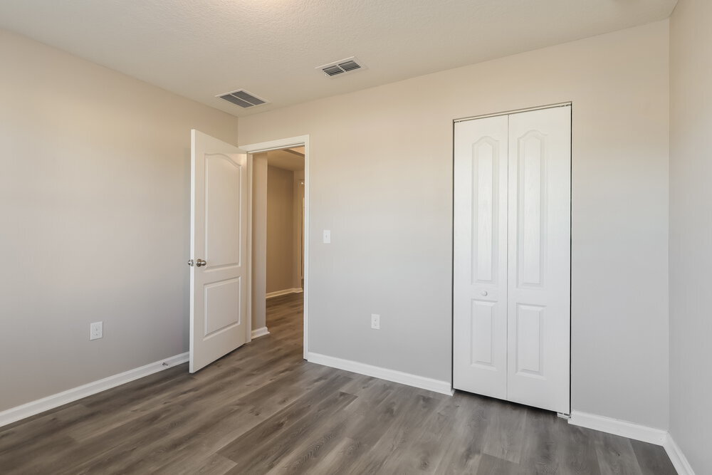 Building Photo - 3528 Martin Lakes Dr
