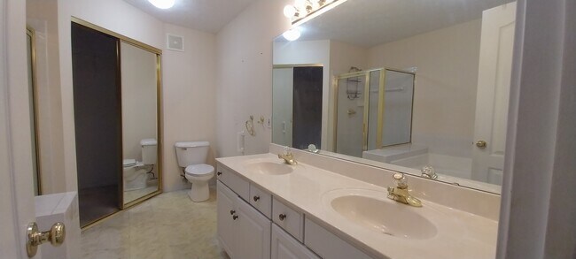 Building Photo - 3912 Vineyard Green Dr