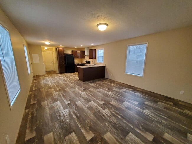 Building Photo - 9 Hummingbird Dr