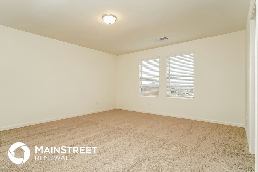 Building Photo - 520 Horn St