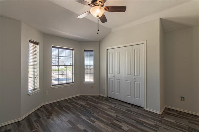 Building Photo - 16049 Treebine Dr