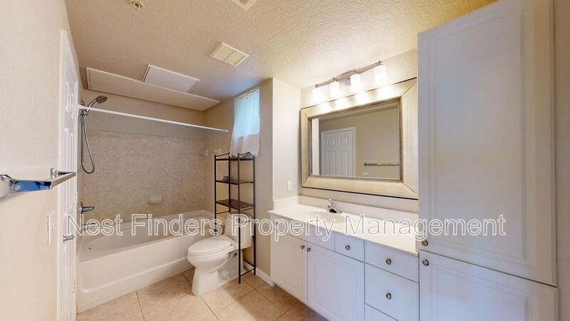 Building Photo - 8539 Gate Pkwy W