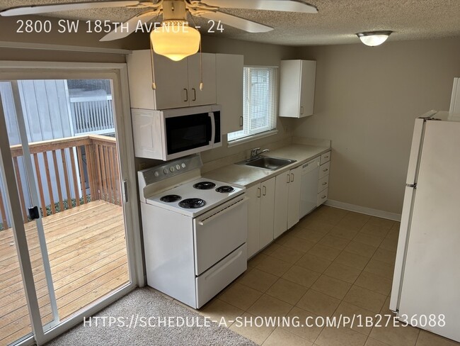 Building Photo - 2br Upstairs Unit - ALOHA CREST APTS Water...