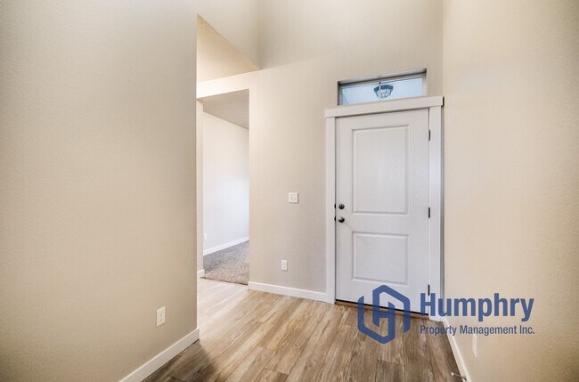 Building Photo - Beautiful home in South East Boise