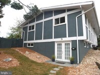 Building Photo - 1805 Arcola Ave