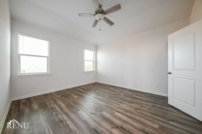 Building Photo - 2038 Delta Downs Dr