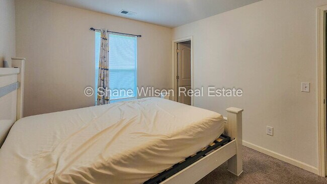 Building Photo - 247 Middleton Ct