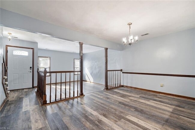 Building Photo - 5496 Lynbrook Landing