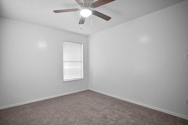 Building Photo - 1307 61st St